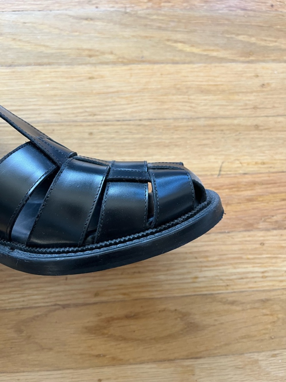 Freda Salvador Dahlia Black Leather Fisherman Loafer Sandals - Picture 8 of 9